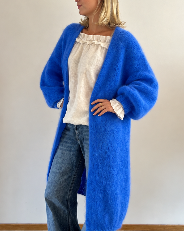 Peura collection viininpunainen Lilja pitkä Kid Mohair neuletakki naisella, pehmeä ja pörröinen pitkä naisten neuletakki.