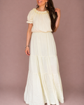 Peura collection butter yellow tai vaaleankeltainen cecile viskoosimekko jonka pääntie muuntuu myös off shoulder-tyyliin