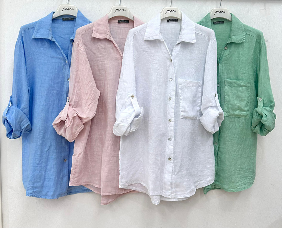 Lorna pellava paitapusero useassa eri värissä.