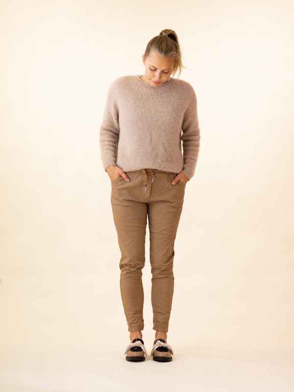 Peura Collection stretch housut takataskuilla