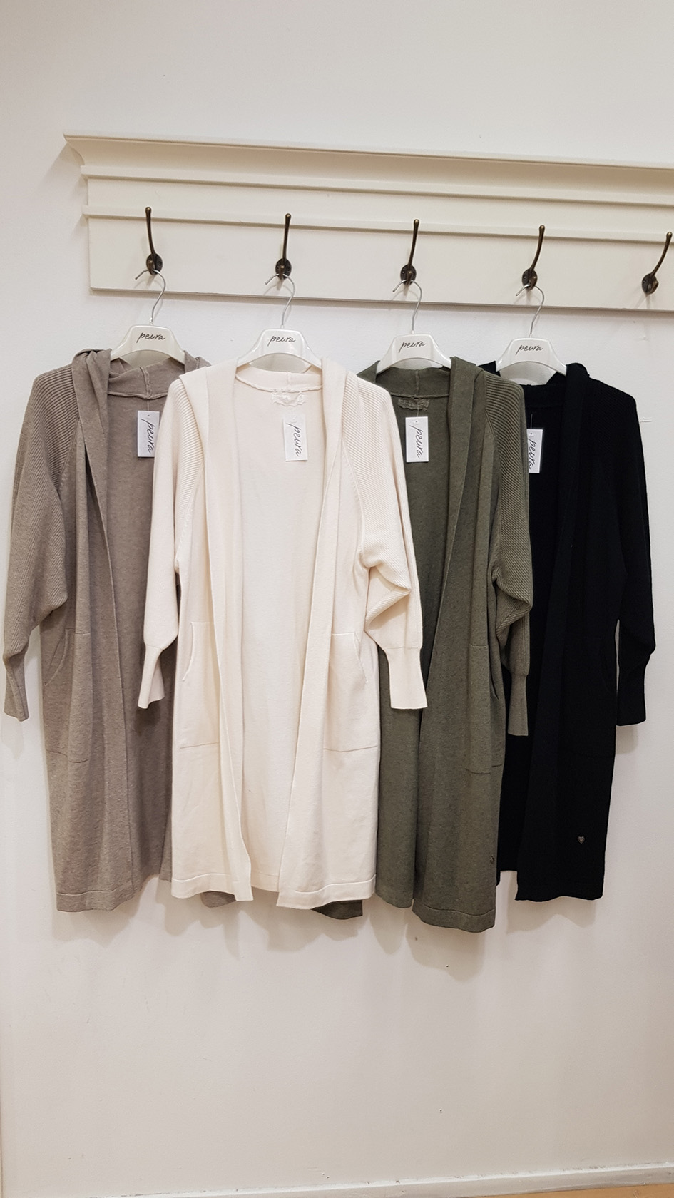 Peura Collection hupullinen neuletakki